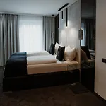 מלון The Place Boutique & Design
