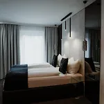 The Place Boutique & Design 弗拉绍