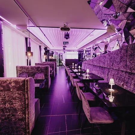 ホテル The Place Boutique & Design