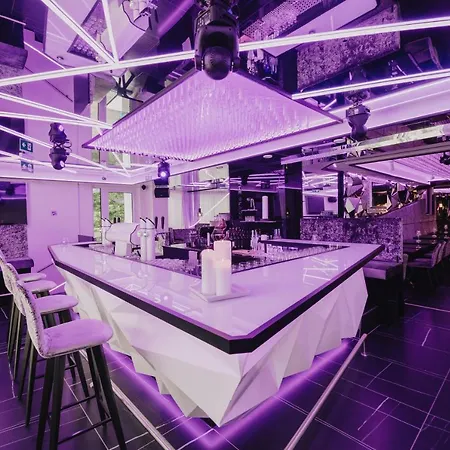 Hotel The Place Boutique & Design