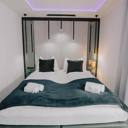 The Place Boutique & Design *