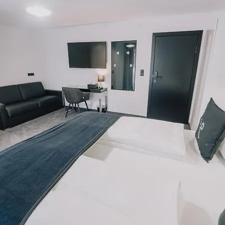 Hotel The Place Boutique & Design *