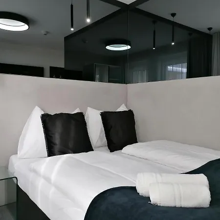 The Place Boutique & Design フラッハウ