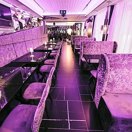 Hotel The Place Boutique & Design