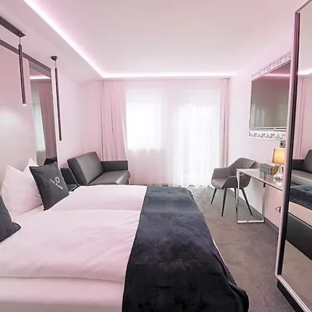 Hotel The Place Boutique & Design *