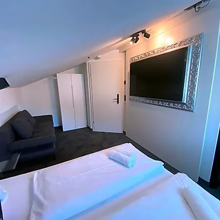 Hotel The Place Boutique & Design *