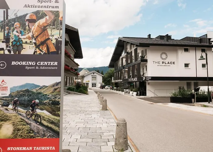 The Place Boutique & Design מלון