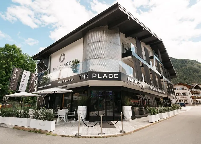 מלון The Place Boutique & Design